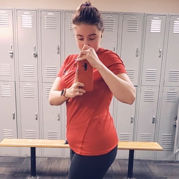 Meet your Posher, Nikki - Picture 1 of 1